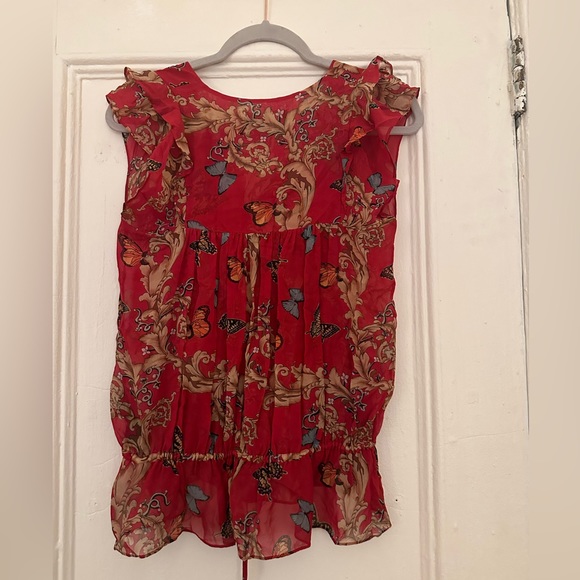 The Kooples Butterfly Floral Short Sleeve Red Blouse in Size Small. 100% silk - Picture 6 of 6